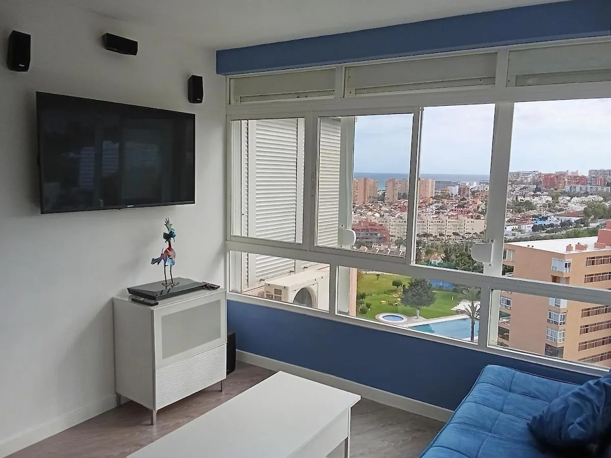 Paradise In Torremolinos Malaga, Recep 24 H, Swimming Pool, Near To The Beach, City Center And Airport, Train, Bus, Taxi