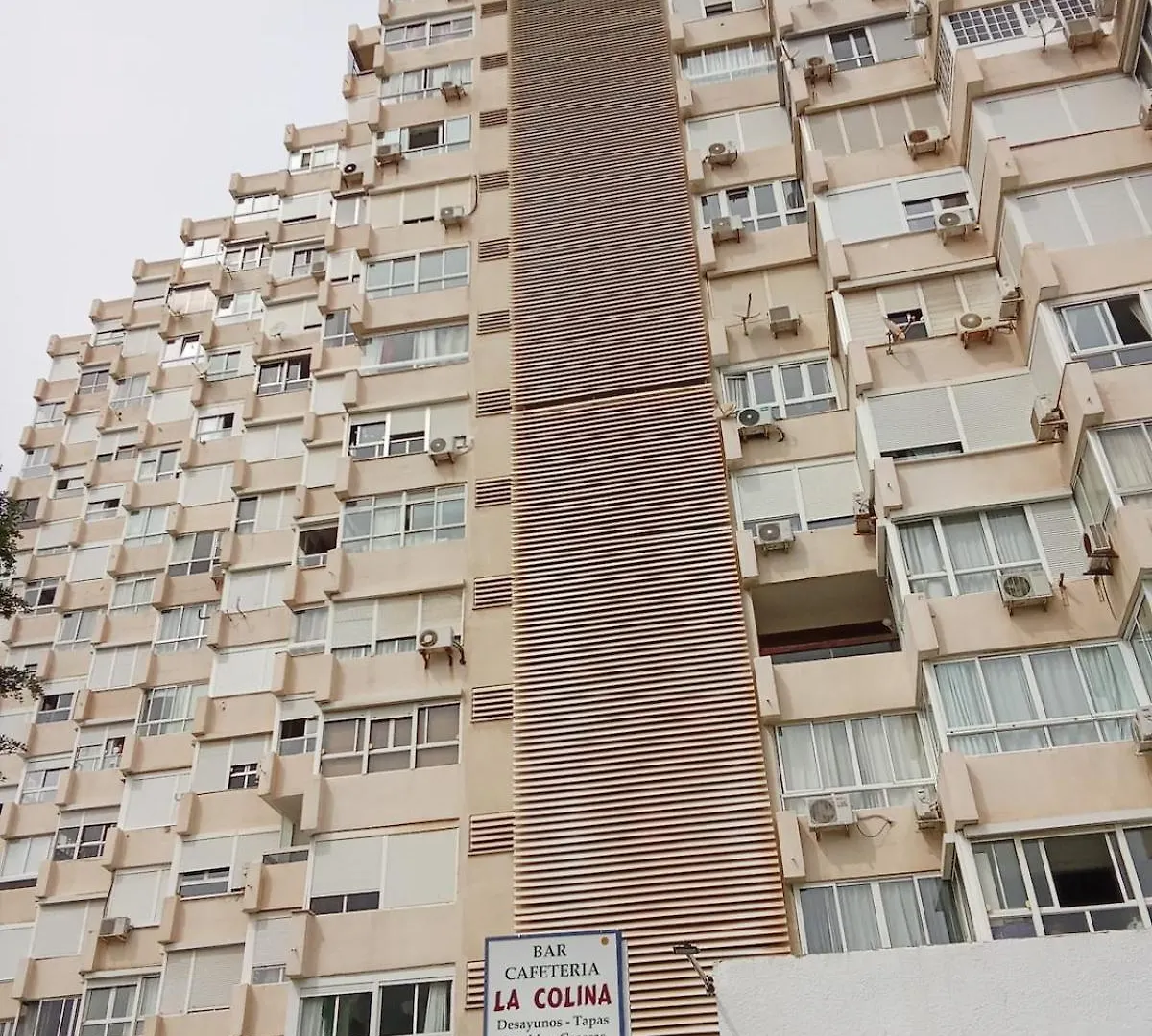 Paradise In Torremolinos Malaga, Recep 24 H, Swimming Pool, Near To The Beach, City Center And Airport, Train, Bus, Taxi 0*,  Spanje